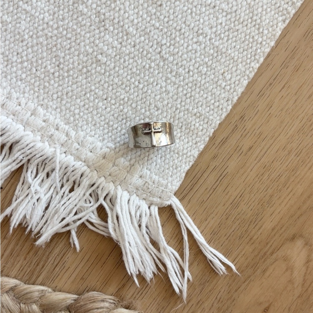 Silver cross ring